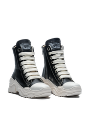 REBEL HIGH — Piele