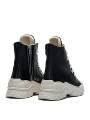 REBEL HIGH — Piele