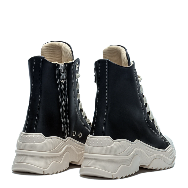 REBEL HIGH – Pelle