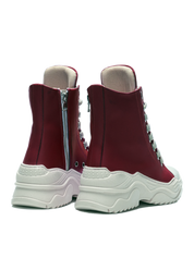 REBEL HIGH — Piele