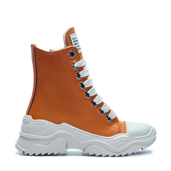 REBEL HIGH – Pelle