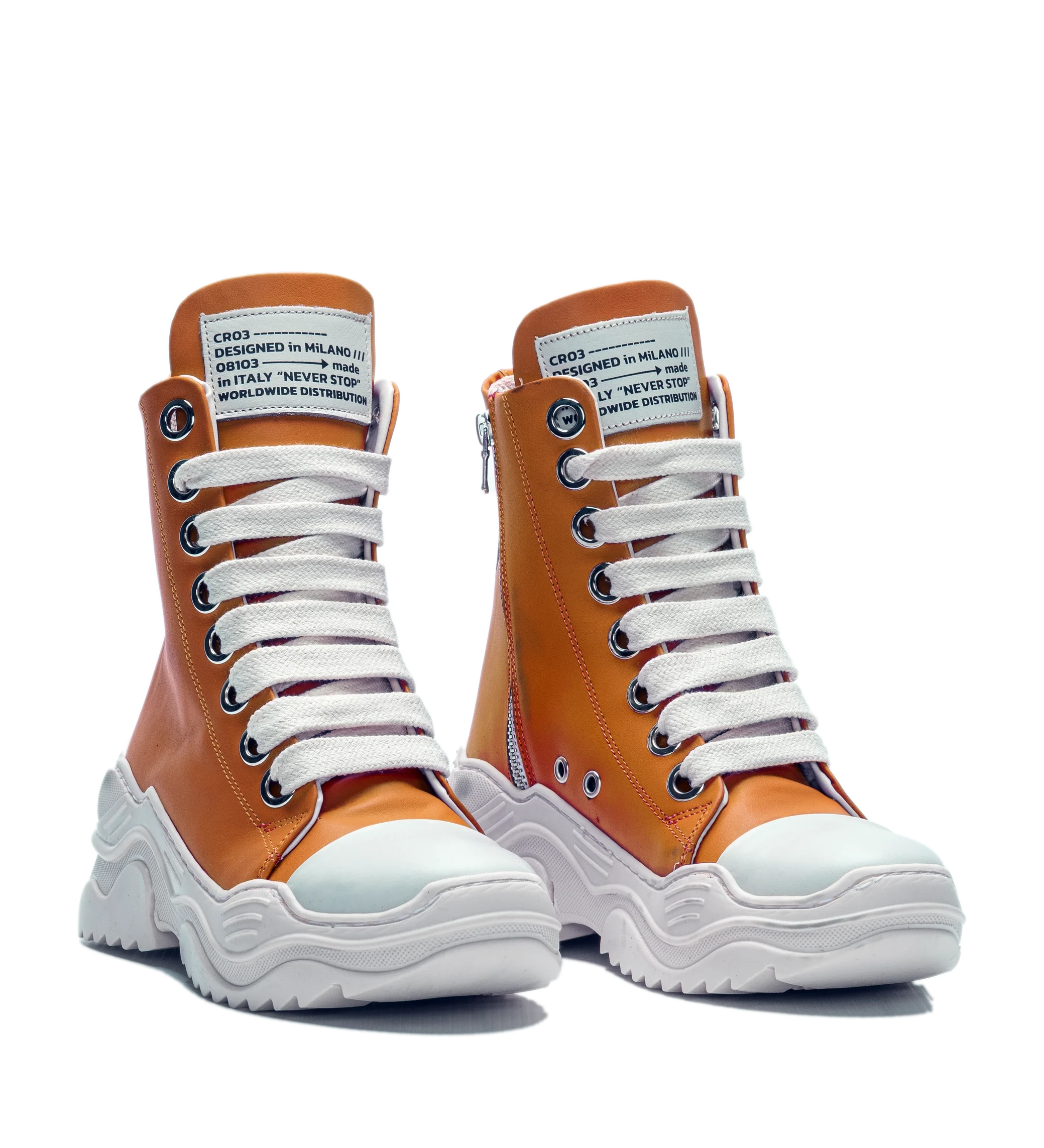 REBEL HIGH – Leather
