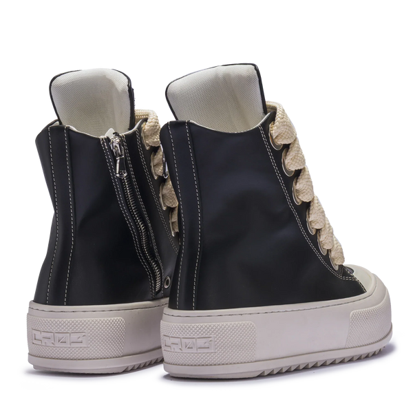 BULK – Nero laccio crema