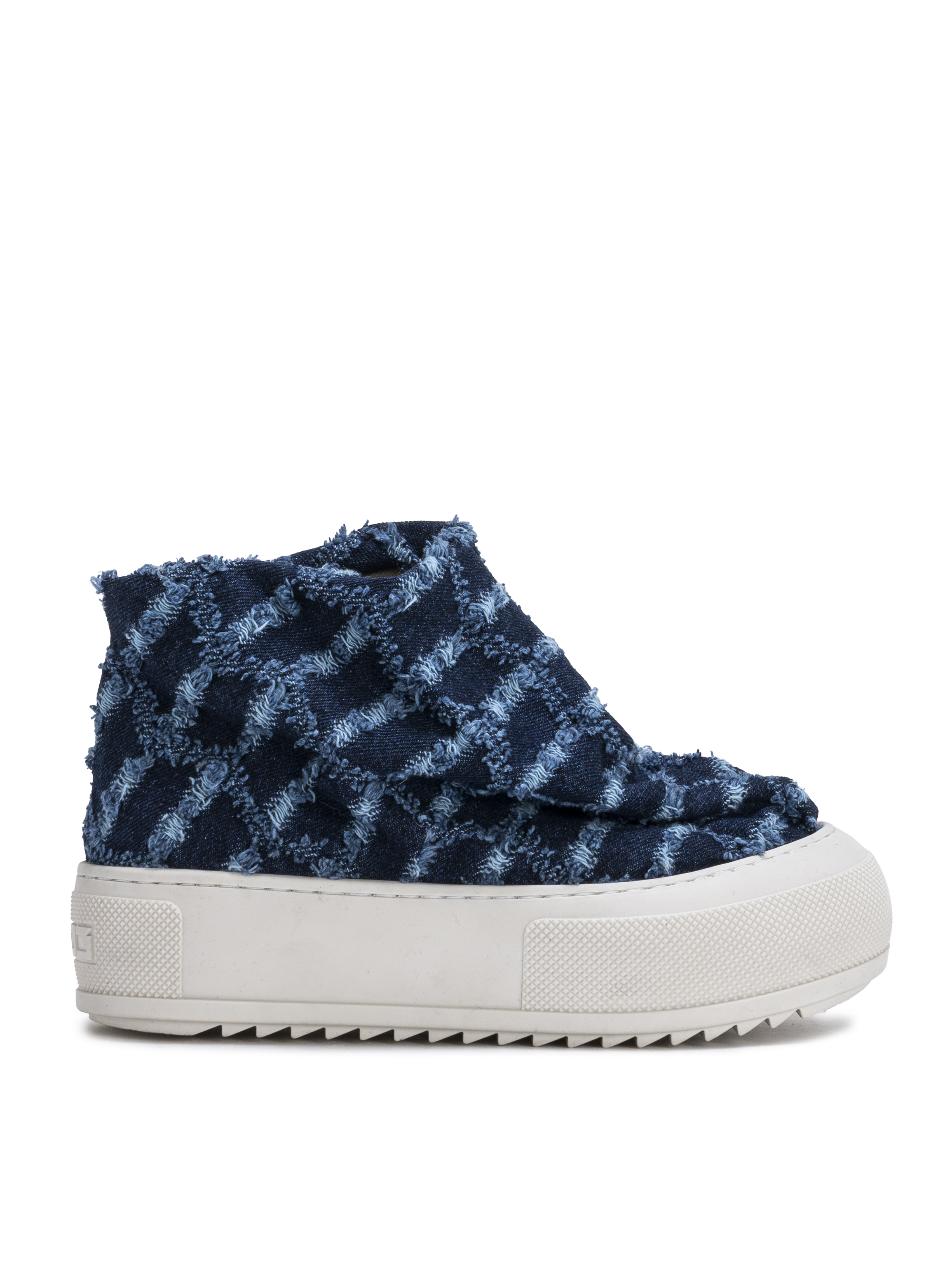 CLOUD — Strukturierter Denim