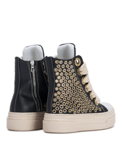 CALIPSO 300 – Gilded Eyelets