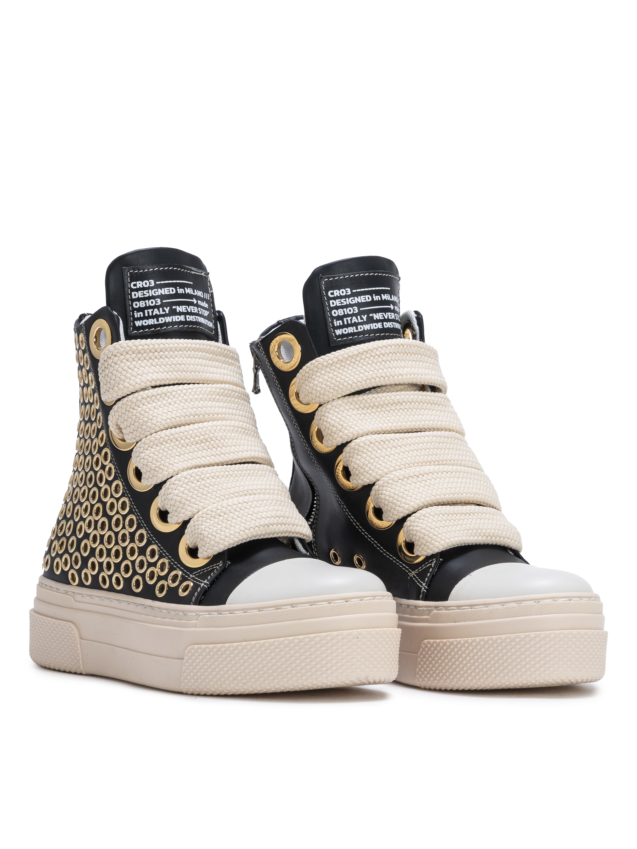 CALIPSO 300 – Gilded Eyelets