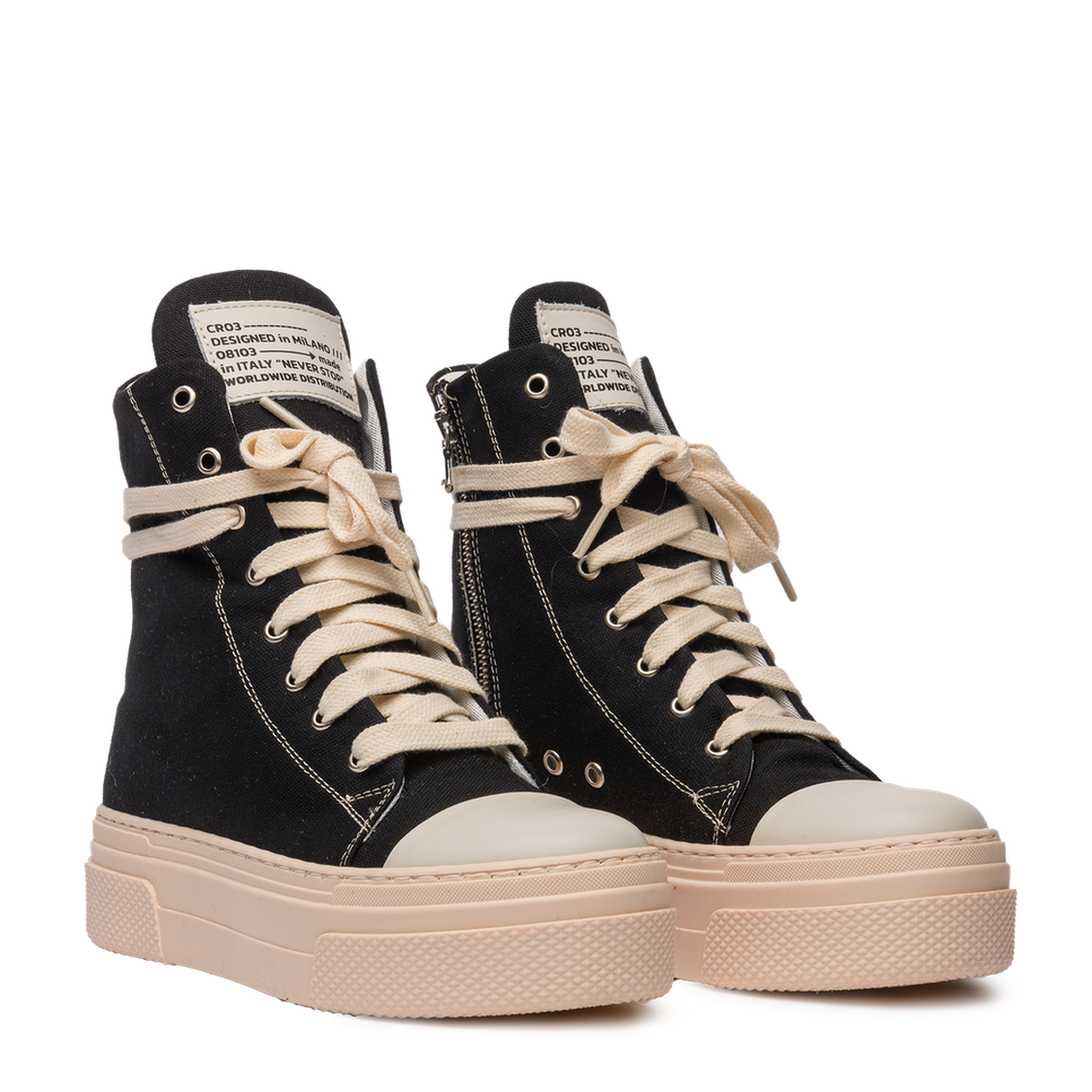 Calipso-Classic-Black-Canvas-2_2_243f5b0c-e7f7-4f9b-b566-b2fdab436b39.png