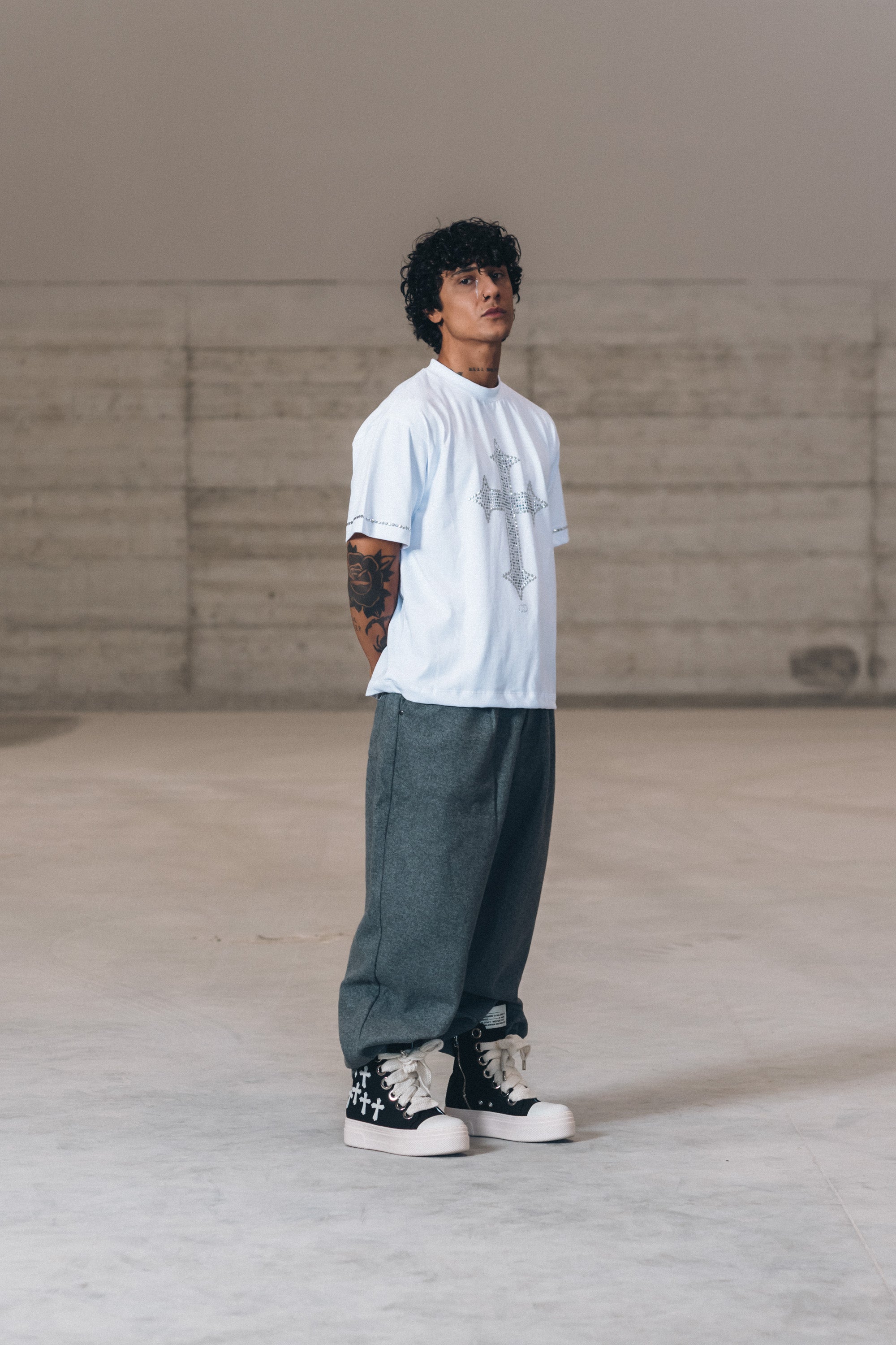 SET - T-shirt + Sneakers Bulk Black