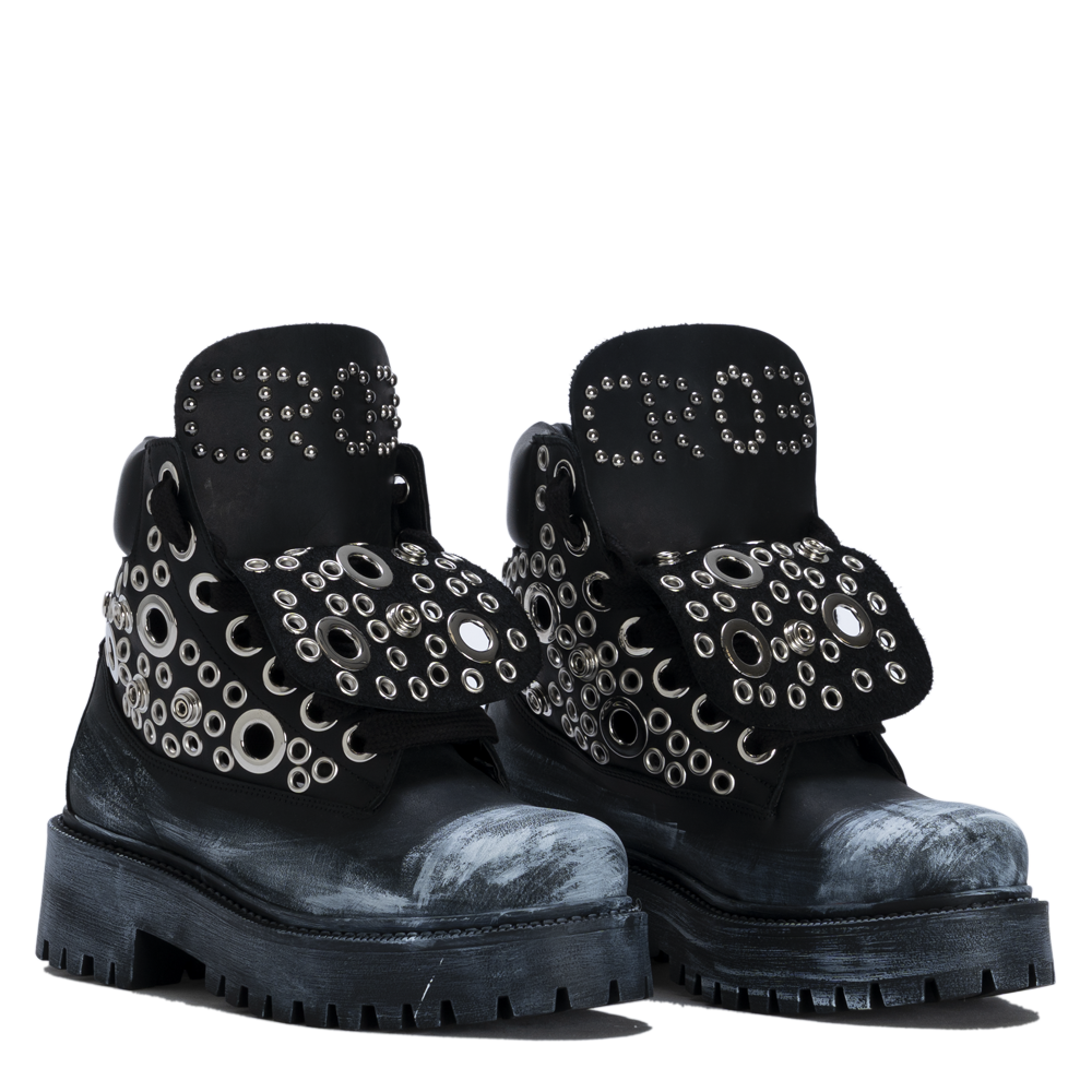 STARBOOT CUSTOM – Total Black Silver Eyelets Edition