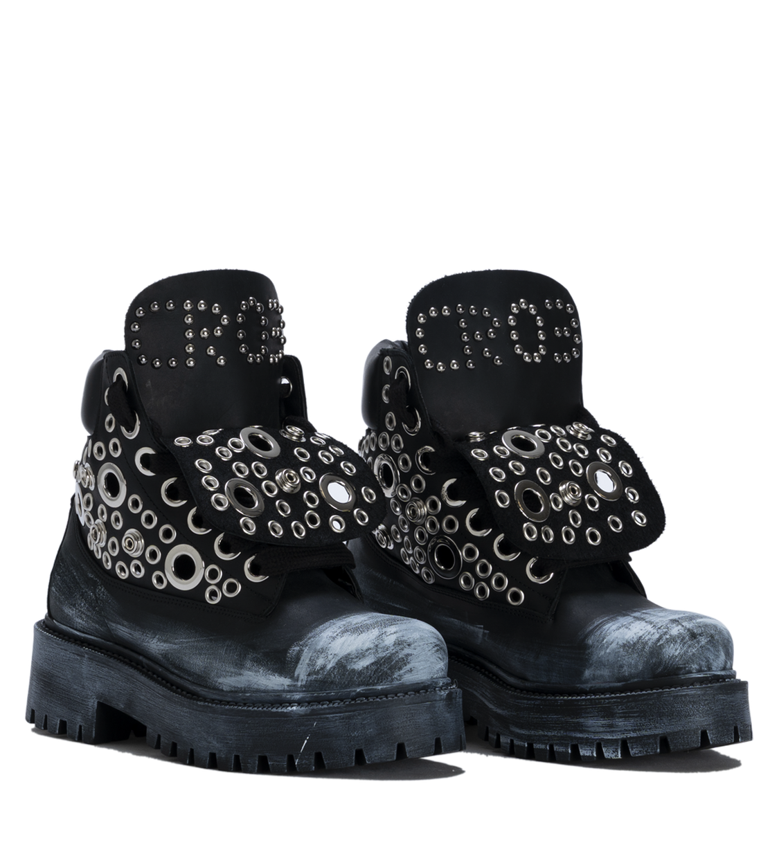 STARBOOTCUSTOM_TotalBlackSilverEyeletsEdition-1.png
