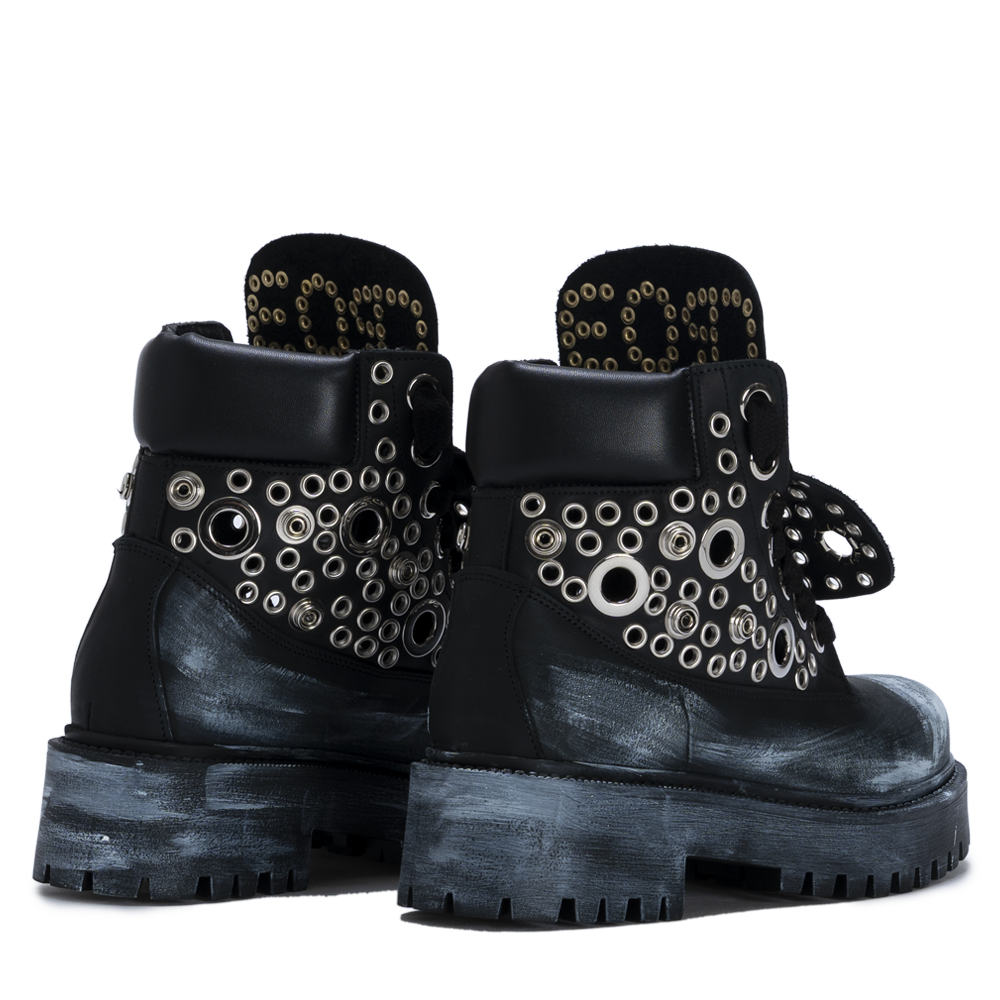 STARBOOT CUSTOM – Total Black Silver Eyelets Edition