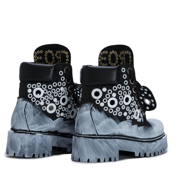 STARBOOT CUSTOM – White Eyelets Painted Edition