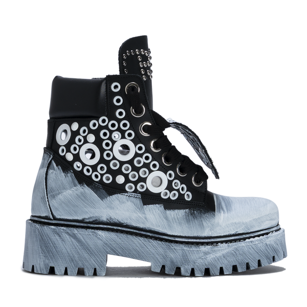 STARBOOT CUSTOM – White Eyelets Painted Edition