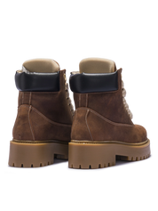 STARBOOT — Nabuc — Maro deschis